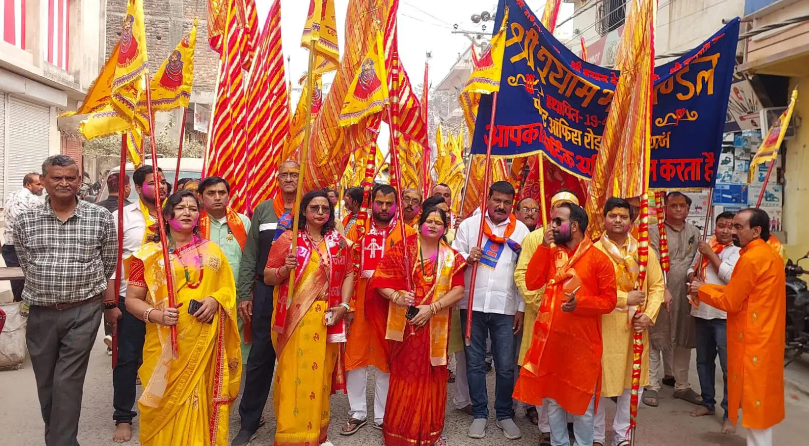 श्याम के जयकारों से गुंजित हुआ नगर,निकली शोभायात्रा