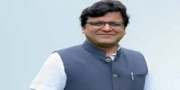 उत्तर प्रदेश का आबकारी विभाग देश में अन्य प्रदेशों के लिए बना रोल मॉडल: &nbsp;नितिन अग्रवाल