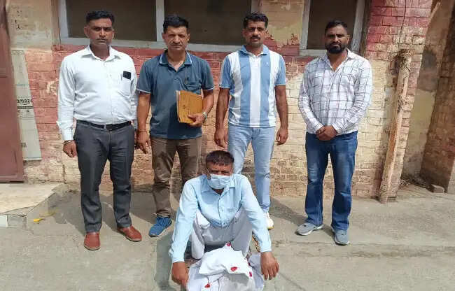 सोनीपत में चरस और गांजा सहित नशा तस्कर गिरफ्तार, अदालत से रिमांड पर लिया