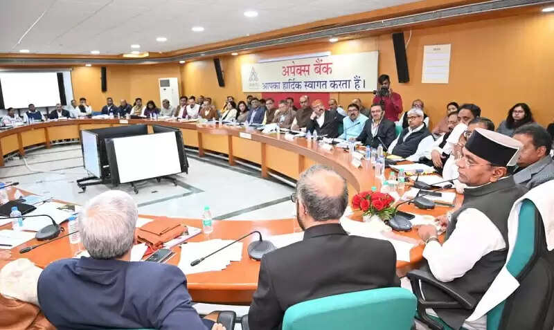 मप्रः सहकारिता मंत्री सारंग ने की विभाग की समीक्षा, आगामी कार्ययोजना पर दिए विस्तृत निर्देश