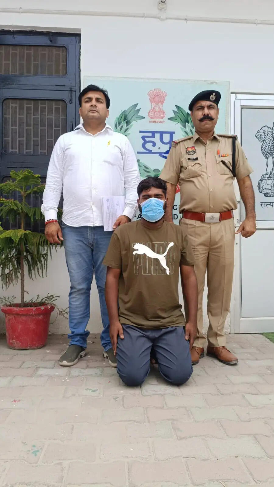 फरीदाबाद : शराब गोदाम से 12.50 लाख की नकदी लेकर फरार हुआ कर्मचारी गिरफ्तार