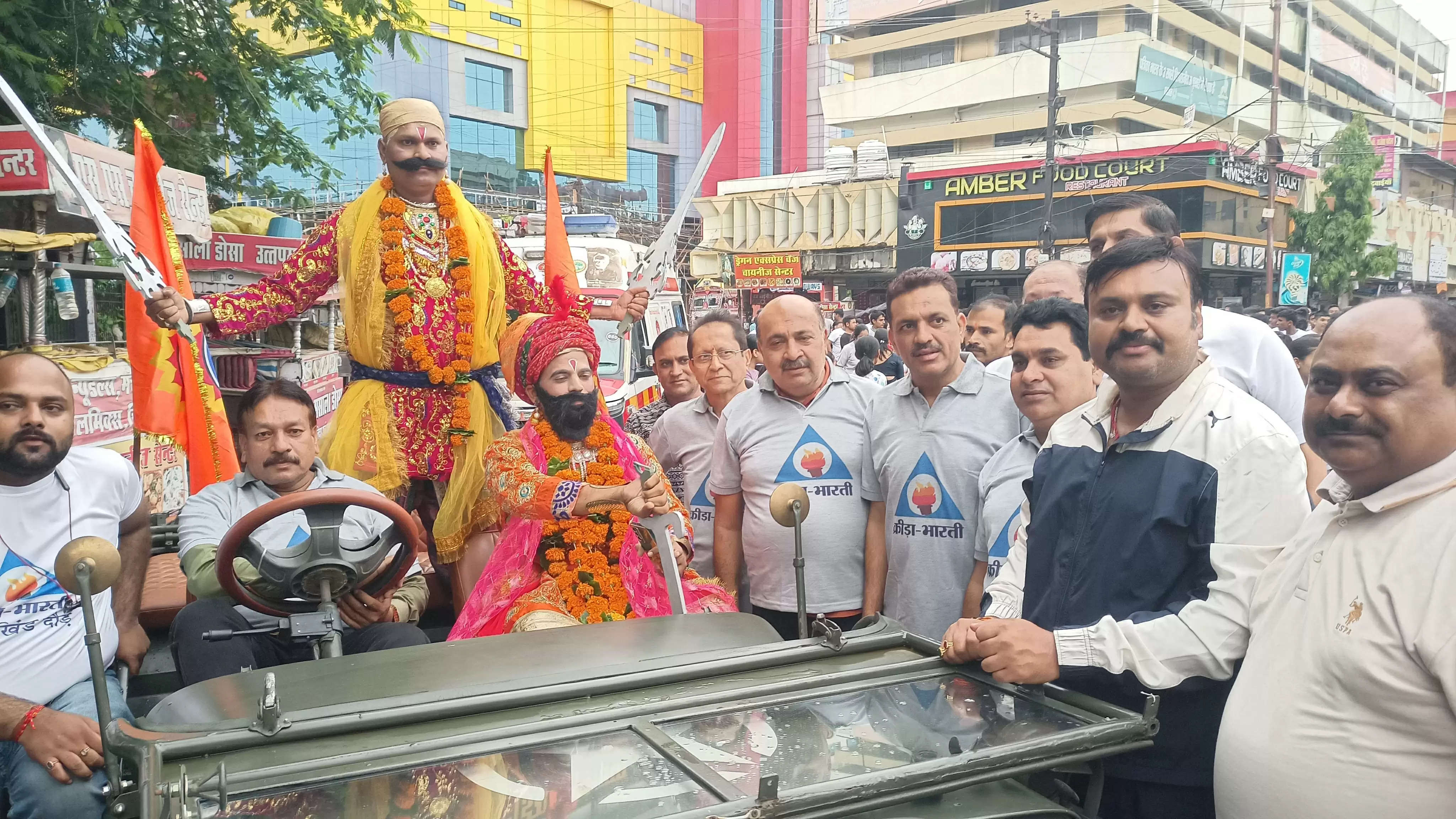 जबलपुर: कारगिल दिवस पर पावन खिंड दौड़ में दौड़े शहर के हजारो स्कूली बच्चे