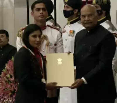 नीरज चोपड़ा, सुमित अंतिल समेत 12 खिलाड़ी खेल रत्न से सम्मानित, 35 को मिला अर्जुन पुरस्कार