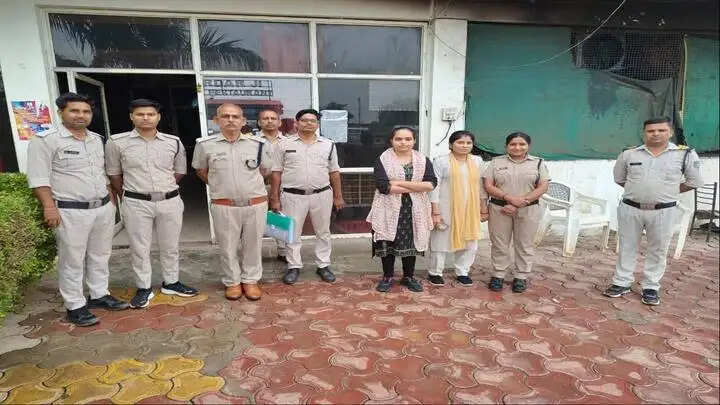 ग्वालियरः शराब के अवैध निर्माण, भण्डारण व विक्रय के खिलाफ विशेष मुहिम जारी