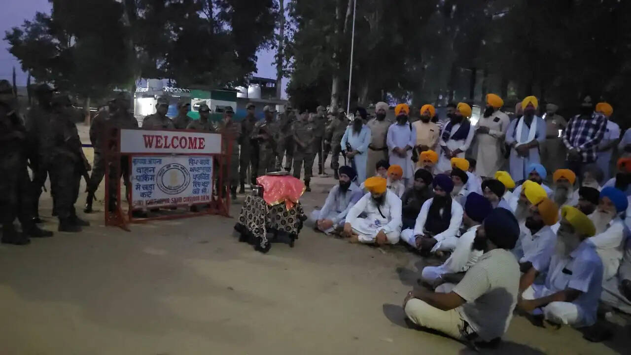 करतारपुर कॉरिडोर खोलने की मांग पर भारत-पाकिस्तान में हुई अरदास