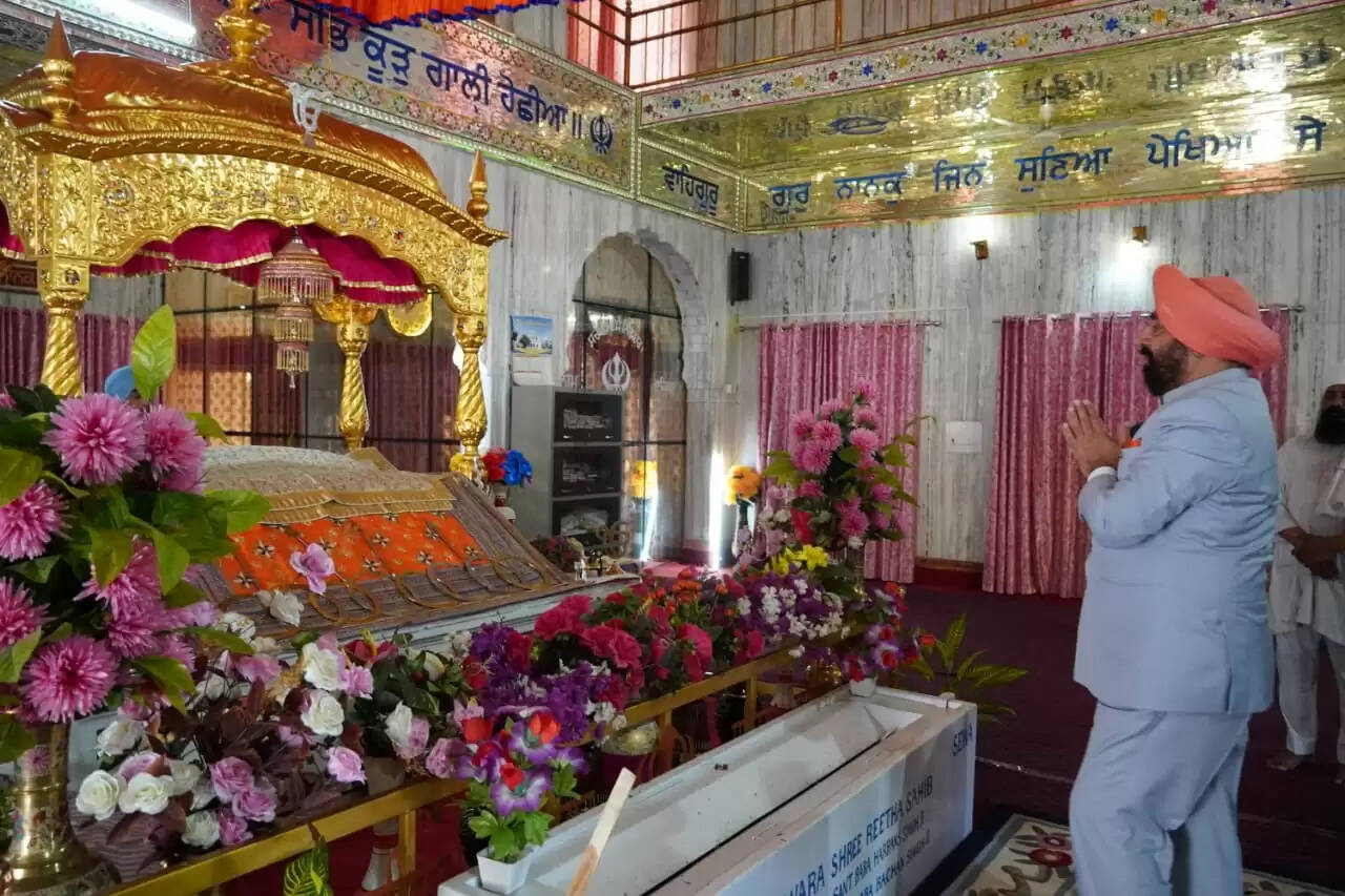 राज्यपाल ने रीठा साहिब में मत्था टेका, गुरु नानक देव जी के उपदेशों को बताया मानवता का मार्गदर्शक