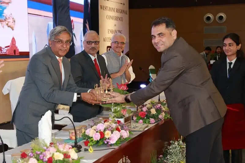 मप्र के इंदौर में हुई दो दिवसीय वेस्ट जोन रीजनल कॉन्फ्रेंस, समावेशी, सुलभ एवं जन-केंद्रित न्याय को बढ़ावा देने पर जोर