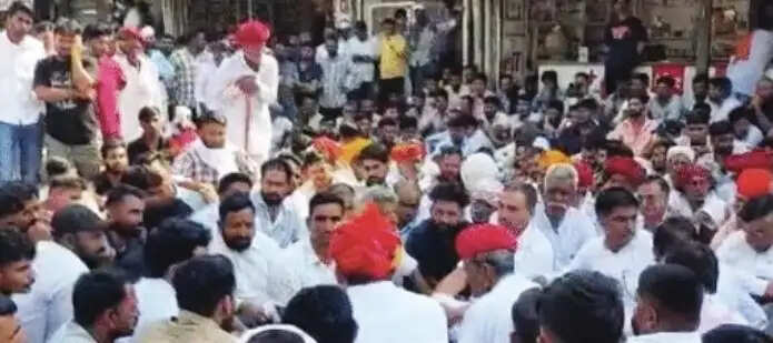 लापता युवक का जला हुआ शव नाड़े में मिला, गुर्जर समाज में रोष