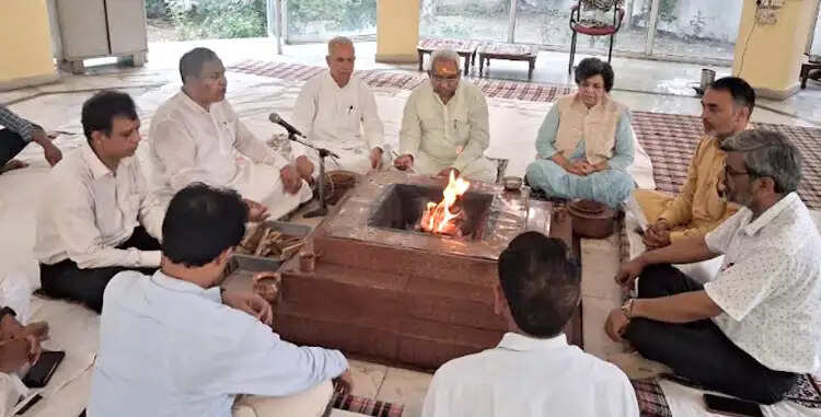 गुरुकुल कांगड़ी के विकास की कार्ययोजना केंद्रीय शिक्षा मंत्री के समक्ष रखी जाएगी : मदन कौशिक