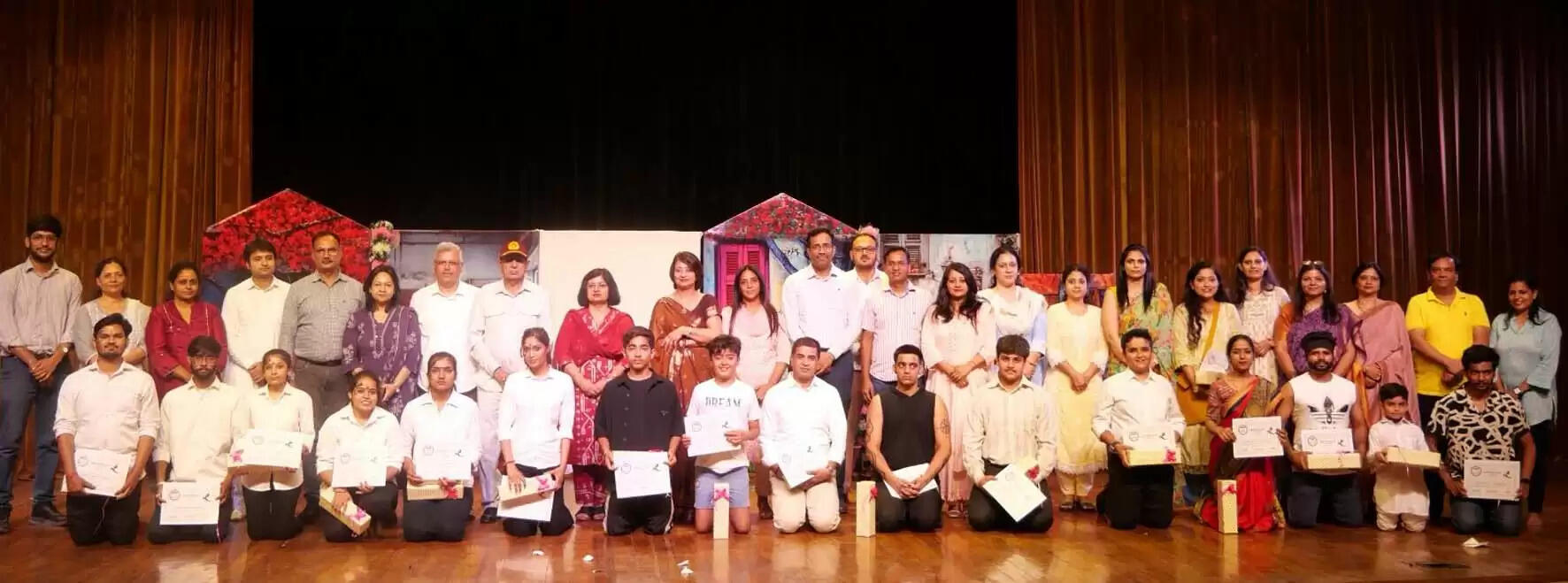 हिसार : ‘पापा कैच’ नाटक समाज की एक कड़वी हकीकत : डॉ. डीपी वत्स