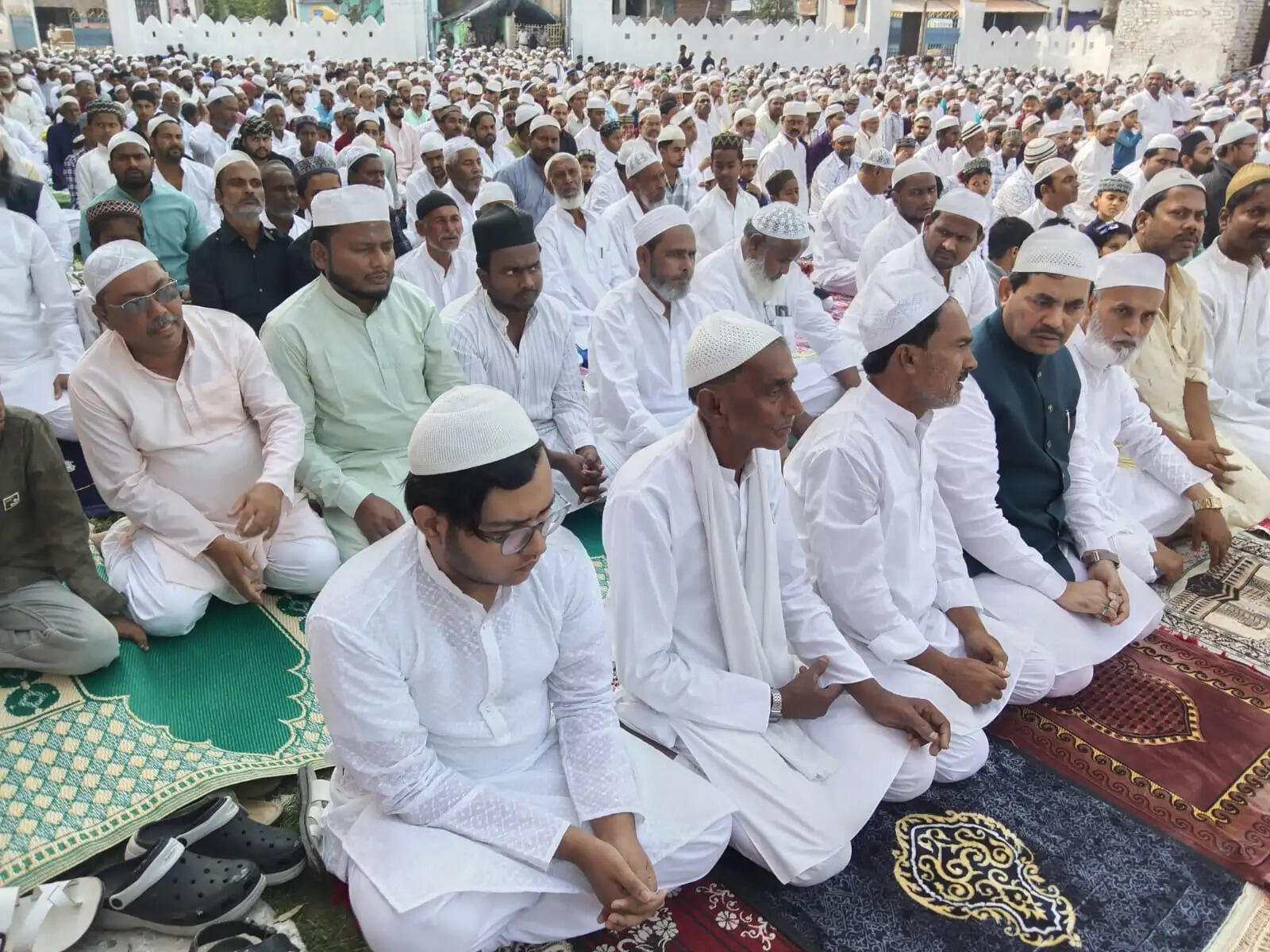 सुपौल में सौहार्दपूर्ण माहौल में मनाई गई बकरीद,अमन चैन की मांगी गई दुआ