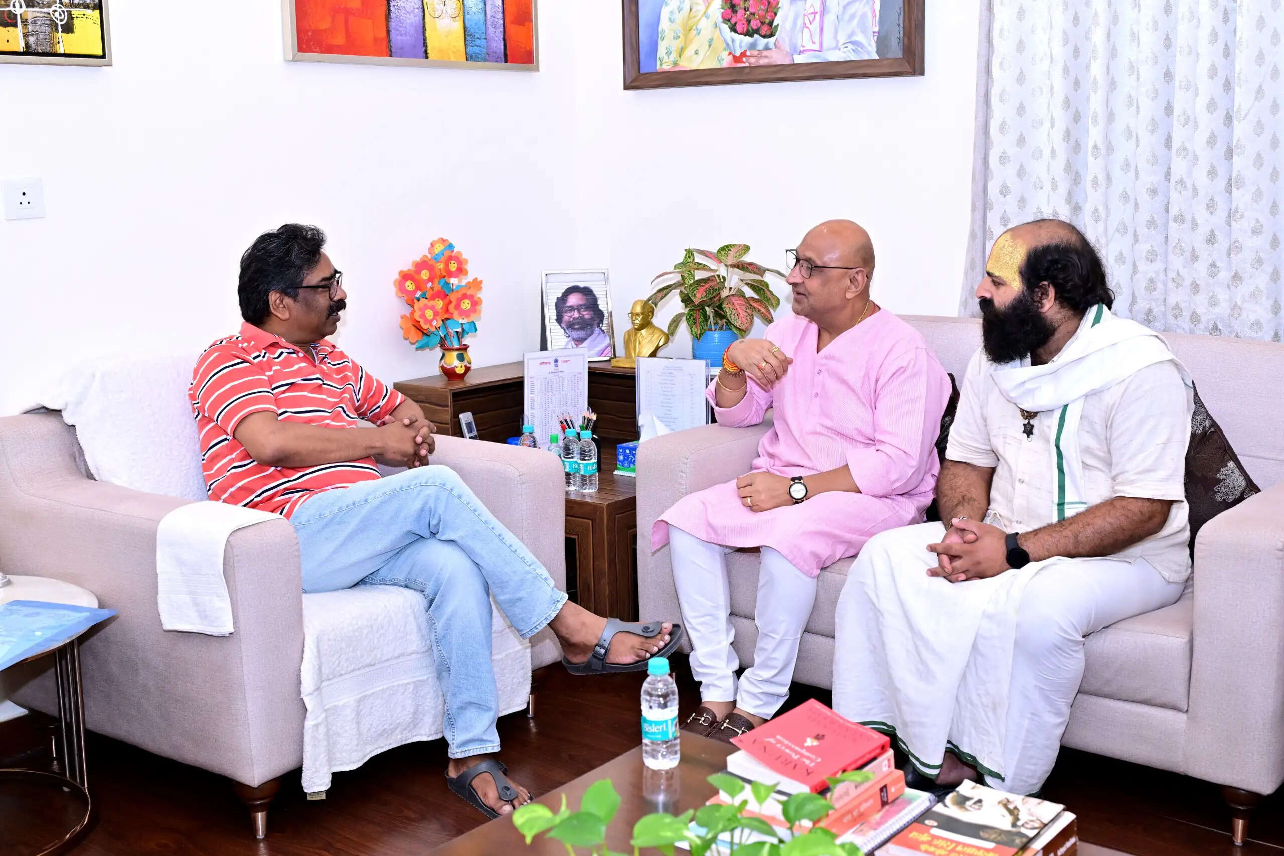 श्री राम-जानकी तपोवन मंदिर को भव्य स्वरूप देने की तैयारी, मुख्यमंत्री सोरेन ने दिया हरसंभव सहयोग का आश्वासन