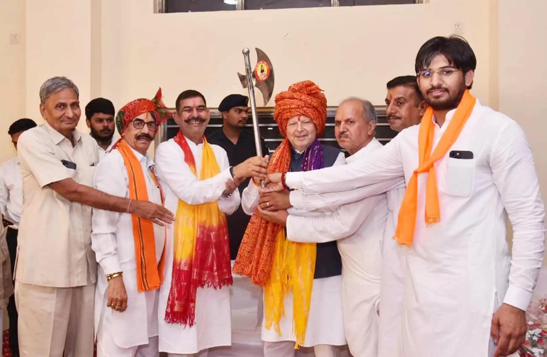 परशुराम जयंती का न्यौता देने गुरुग्राम पहुंचे मंत्री अरविंद शर्मा