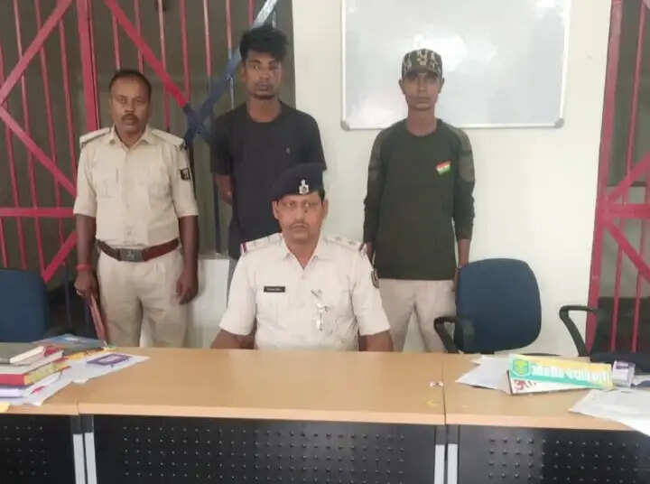 मोटरसाइकिल चोरी कर भाग रहे चोर को पुलिस ने किया गिरफ्तार,बाइक बरामद