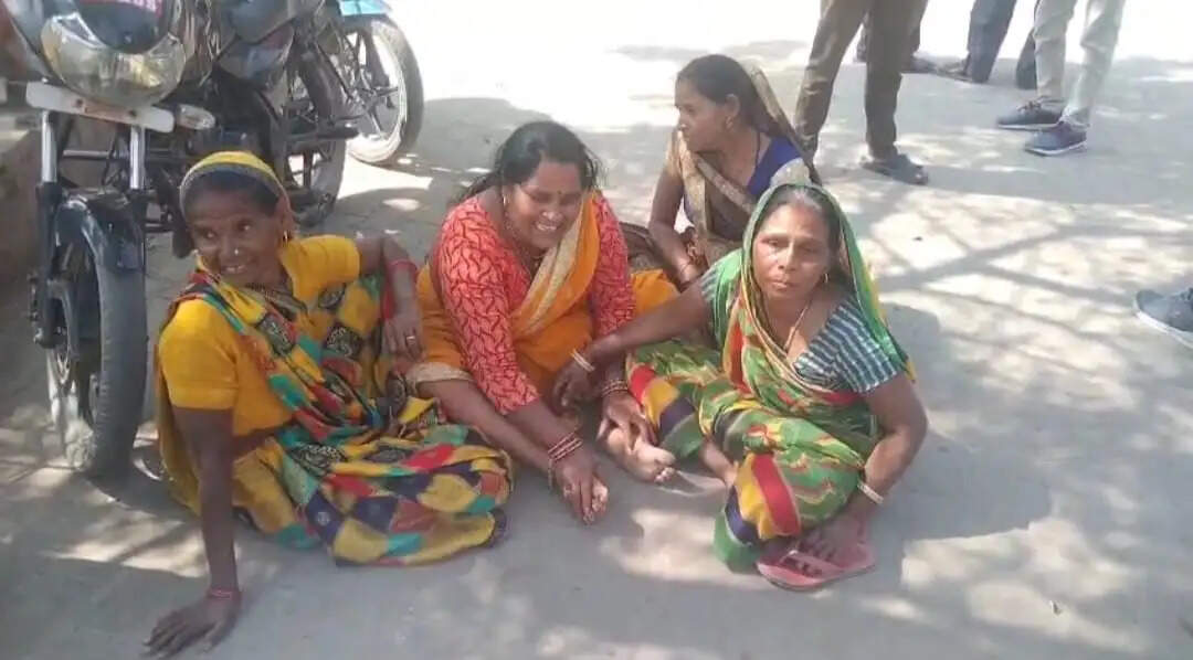 खेत में आलू बीनते समय एचटी लाइन की चपेट में आया किशोर, मौत