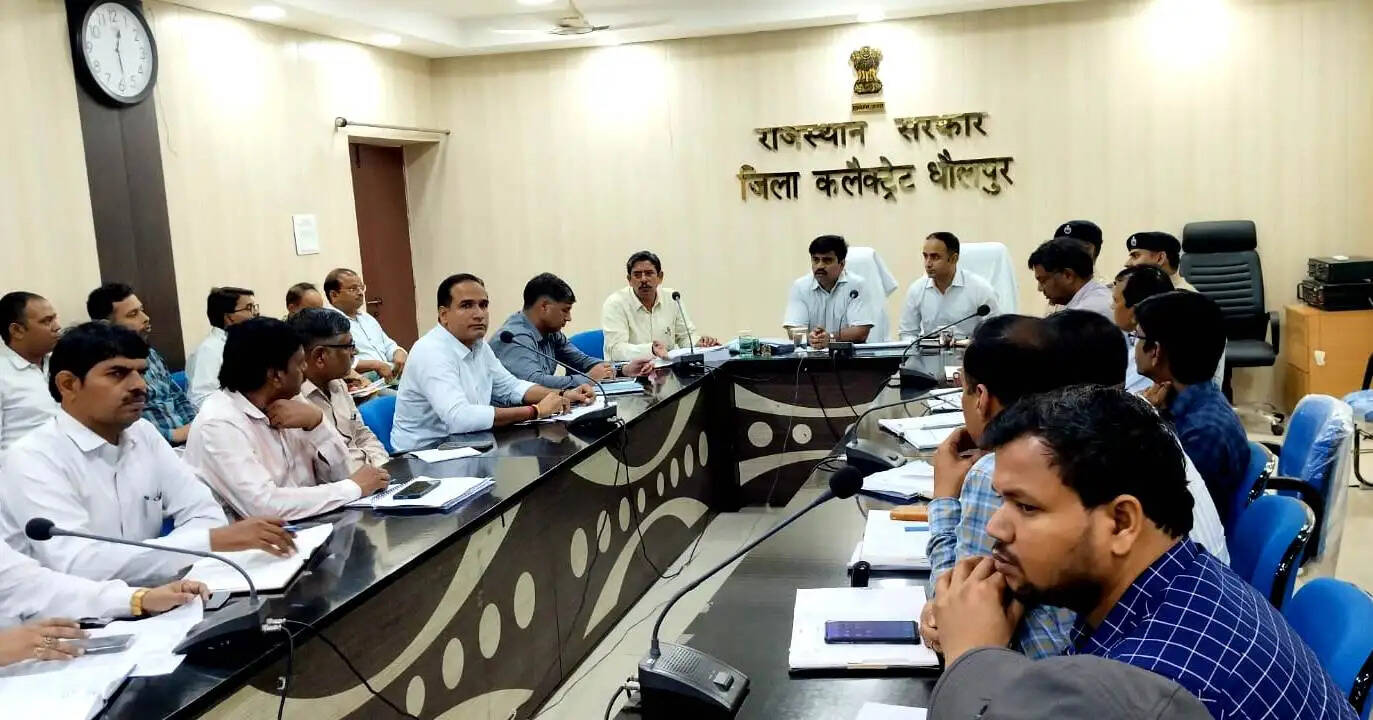 नगरीय निकाय एवं पंचायती संस्थाओं के चुनाव तैयारियों की समीक्षा