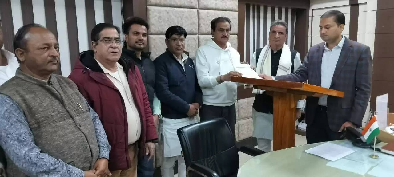 मतदाता सूची पुनरीक्षण में साजिश का आरोप, कांग्रेस ने जिला कलेक्टर से की मुलाकात