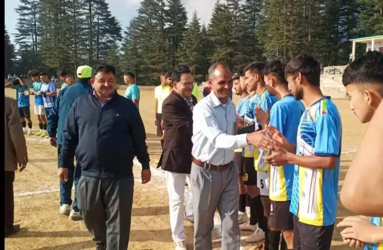 लोहाघाट में शुरू हुई राज्य स्तरीय फुटबॉल प्रतियोगिता