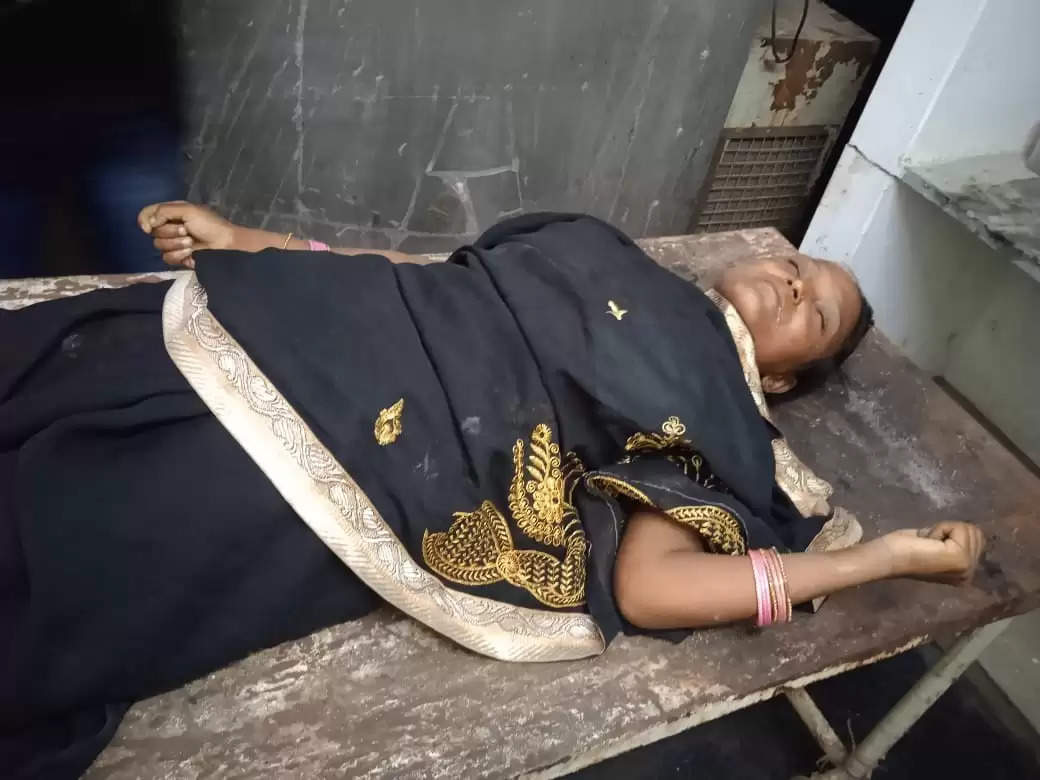 अनूपपुर: स्टेशन में महिला मजदूर की मौत का कारण बनी 108 एंबुलेंस