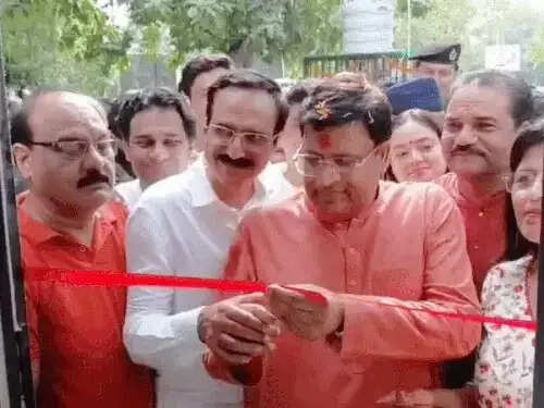 फरीदाबाद में मजदूरों को लेकर चौंक पर टोकन से मिलेगा काम,कैबिनेट मंत्री विपुल गोयल ने किया उदघाटन