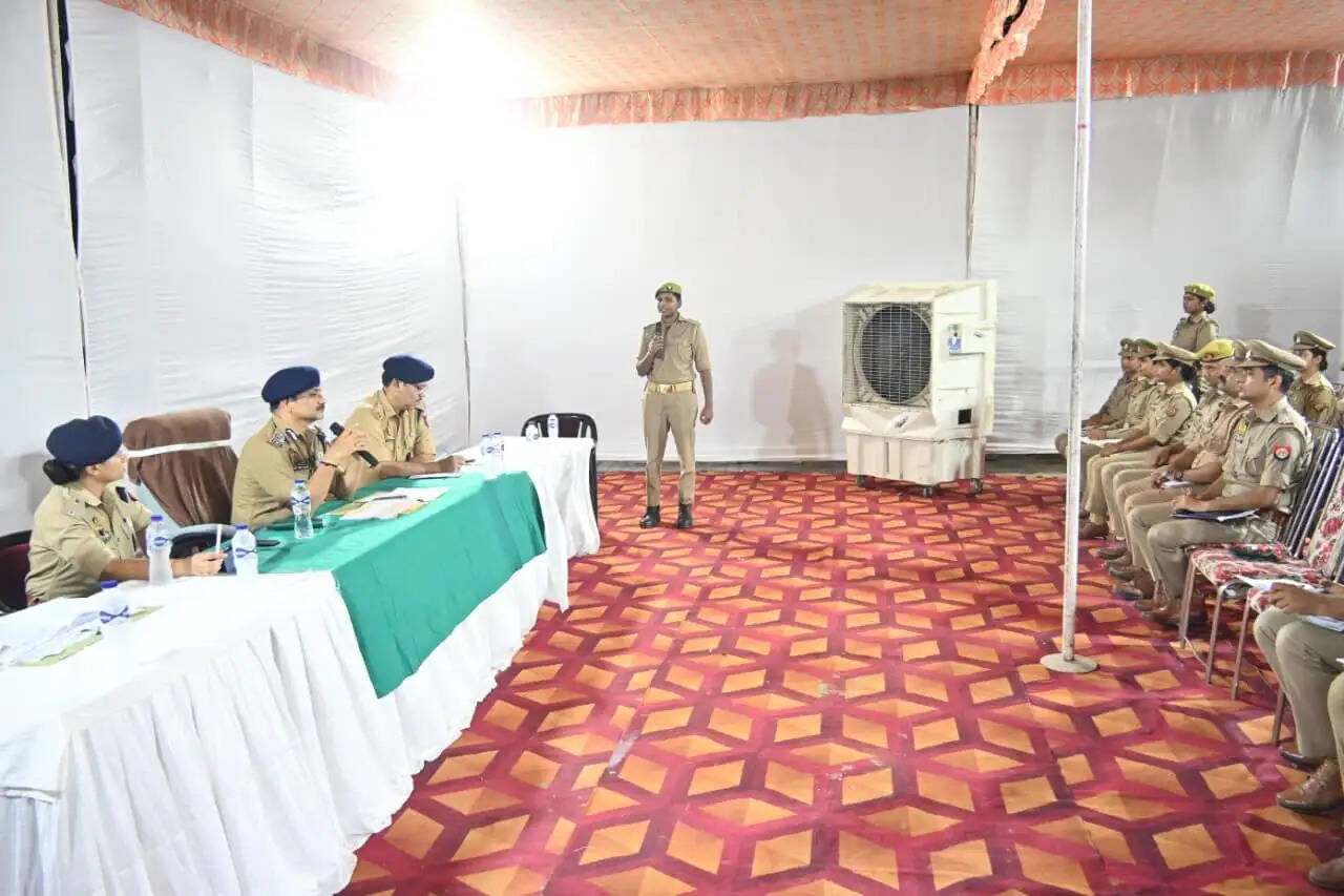 वाराणसी में थाना गोद लेने की पहल से बेहतर होगी पुलिसिंग: पुलिस कमिश्नर
