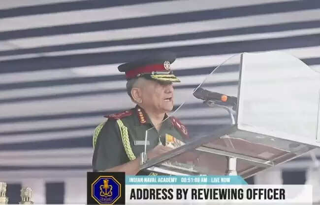 नौसेना भविष्य में सैन्य ताकत के किसी भी इस्तेमाल में अहम भूमिका निभाएगी : सीडीएस
