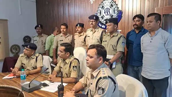 छतरपुर:पुलिस ने किया हरिओम शुक्ला हत्याकाण्ड का खुलासातीन आरोपी पकड़े, भाजपा नेता फरार