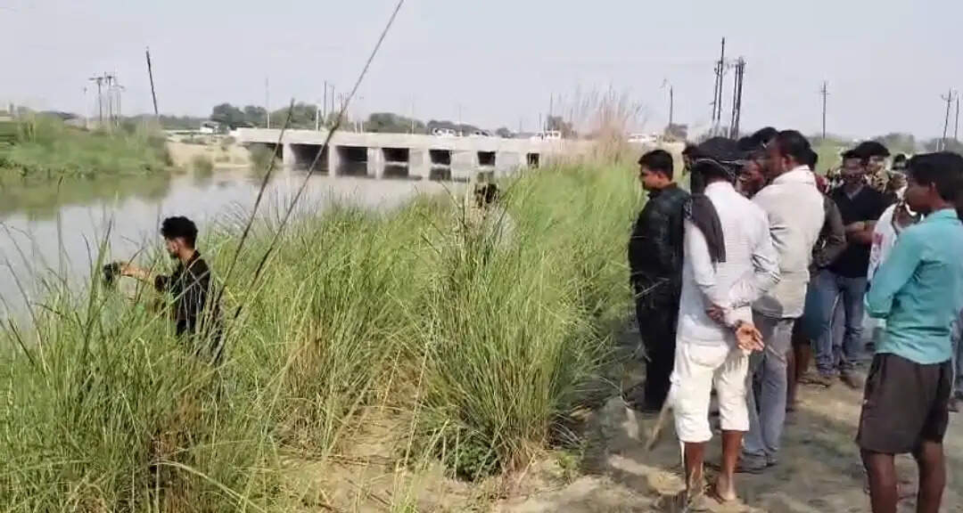नहर बस हादसे के तीन दिन बाद चालक का शव मिला, मौत पर परिजनों ने उठाये सवाल