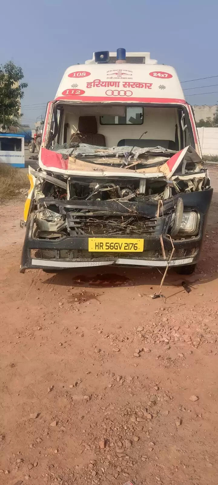 जींद : गन्ने से भरी ट्रैक्टर ट्राली से भिड़ी एंबुलेंस, एक की मौत