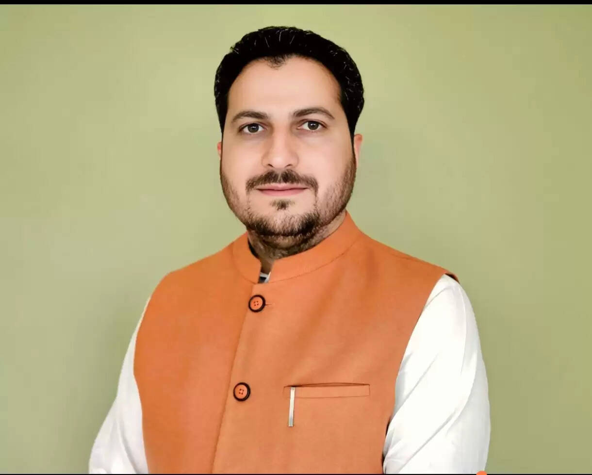 सरदार पटेल विश्वविद्यालय को बंद करने पर कांग्रेस सरकार आमादा, मंडी के साथ कर रही भेदभाव : राकेश जमवाल