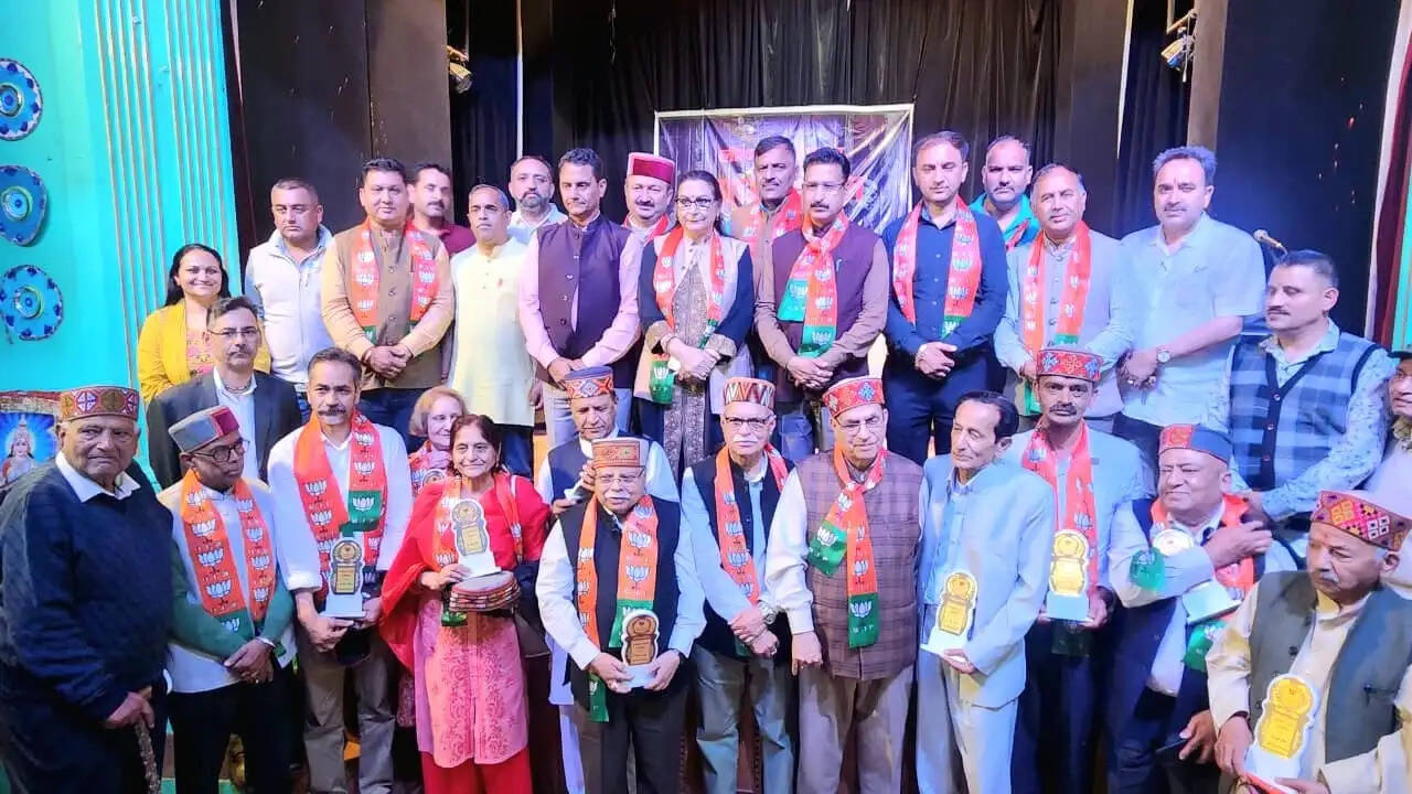लोकतंत्र बचाने के लिए लाखों लोगों ने दिया संघर्ष और बलिदान : बिंदल