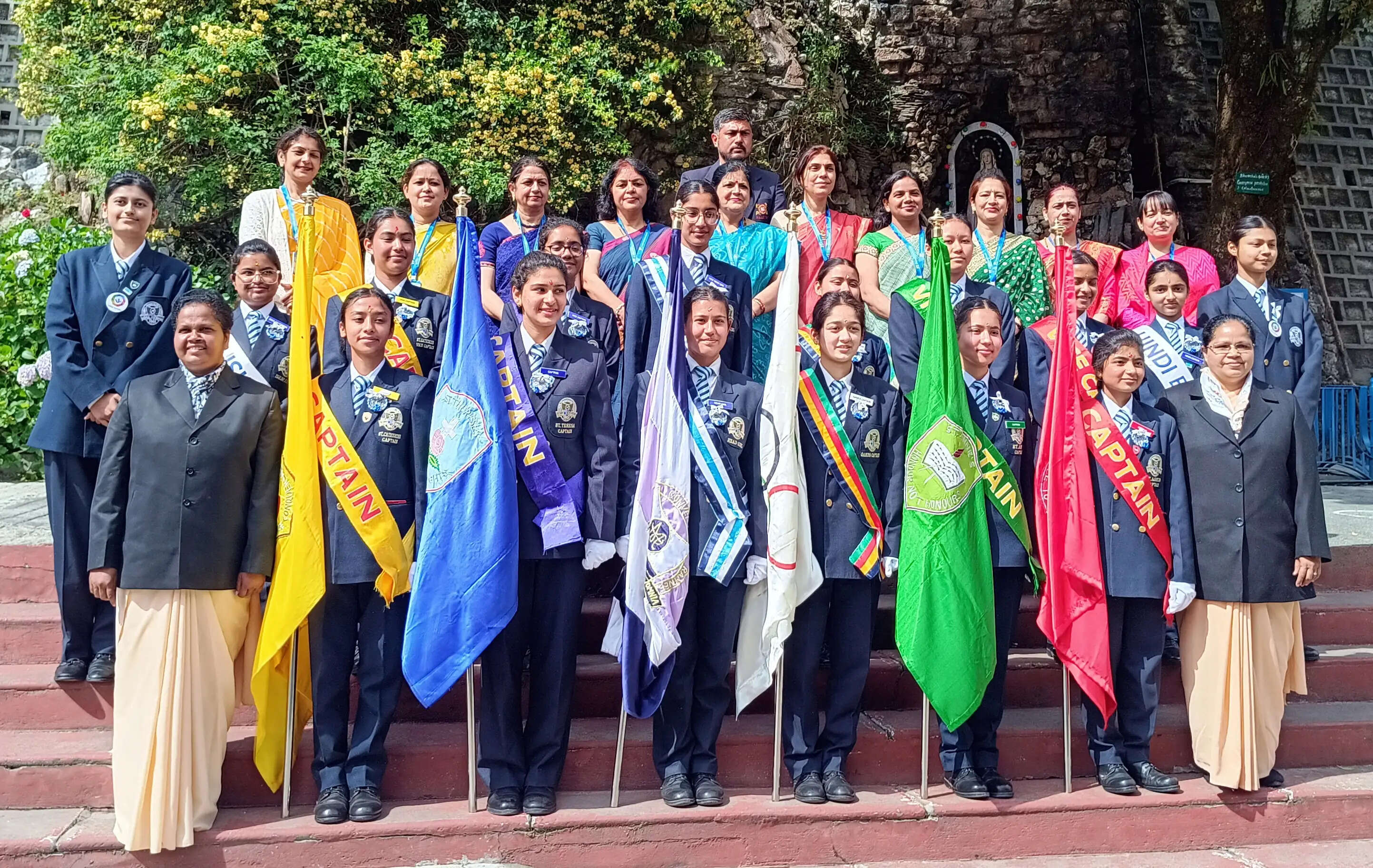 विद्यालय में अलंकरण समारोह का आयोजन