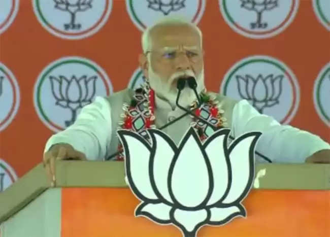 महाराष्ट्र में बोले मोदी- एससी, एसटी और ओबीसी का आरक्षण कोई नहीं छीन सकता