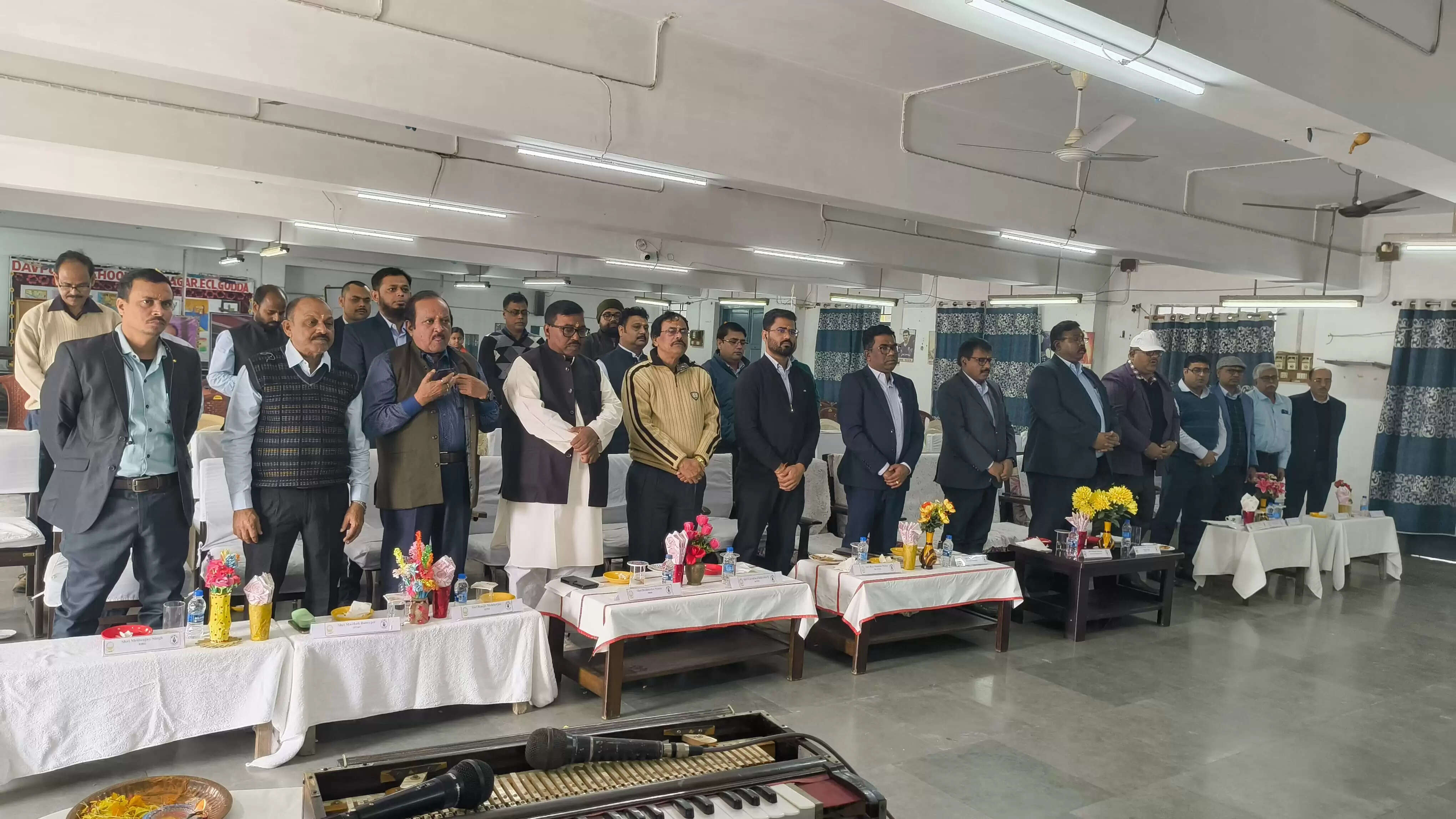 ईसीएल कॉर्पोरेट वेलफेयर बोर्ड ने किया राजमहल में योजनाओं का निरीक्षण