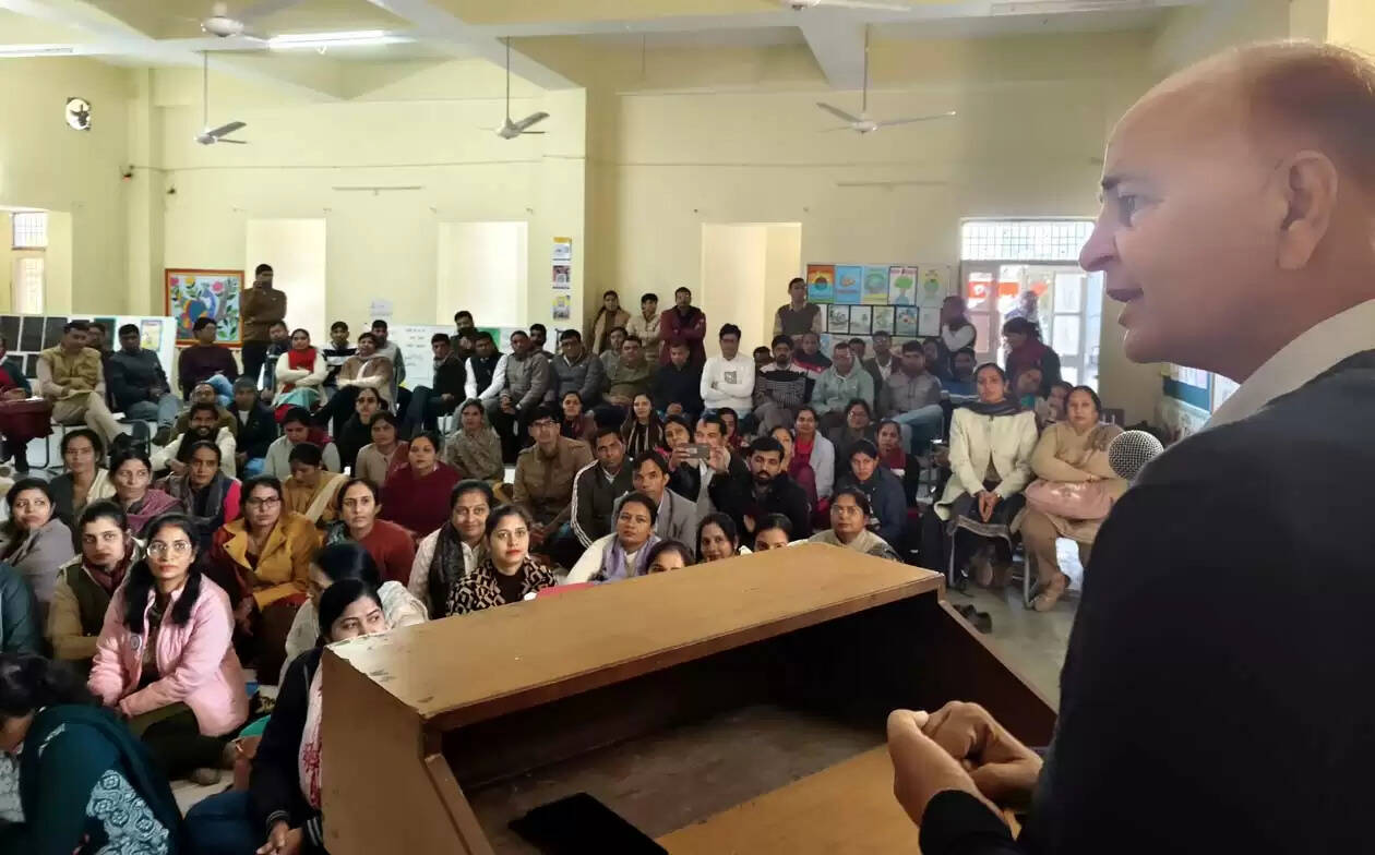 हिसार : निपुण भारत मिशन में तीन दिवसीय मुख्य प्रशिक्षकों का प्रशिक्षण संपन्न