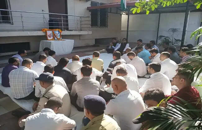 देहरादून में गांधी-शास्त्री जयंती पर विभिन्न संस्थानों ने दी श्रद्धांजलि, स्वच्छता व जनसेवा का लिया संकल्प
