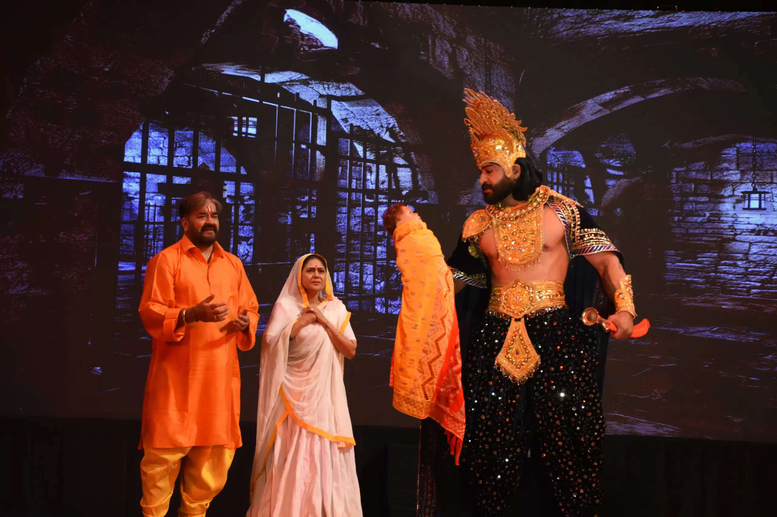 नाट्य मंचन श्रीकृष्ण प्रेम रस में जीवन्त हुई श्रीकृष्ण प्रभु की लीलाएं