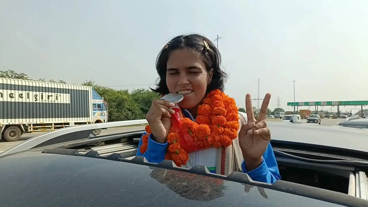 जींद : नेत्रहीन होने के बावजूद कोकिला ने पैरा एशियन गेम्स में जीता सिल्वर
