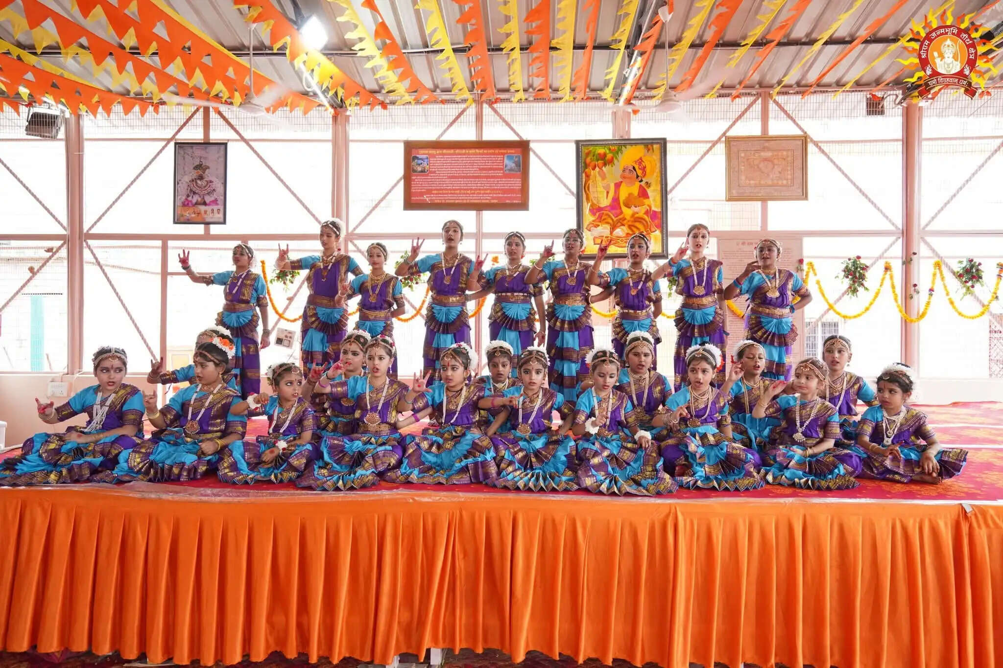 श्री राम जन्मभूमि में भरत नाट्यम से प्रभु के जीवन प्रसंगों को उकेरा