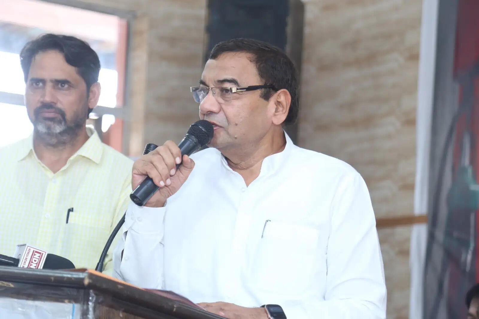 फरीदाबाद: ई-20 पेट्रोल के नाम पर जनता की जेब पर डिजिटल तानाशाही: डॉ. सुशील गुप्ता