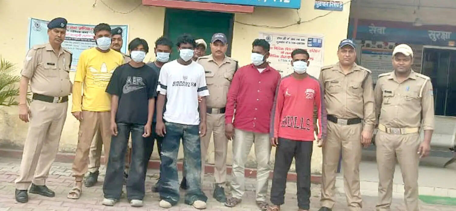 ऑपरेशन प्रहार के तहत शांति व्यवस्था बिगाड़ने पर कार्रवाई, छह हिरासत में