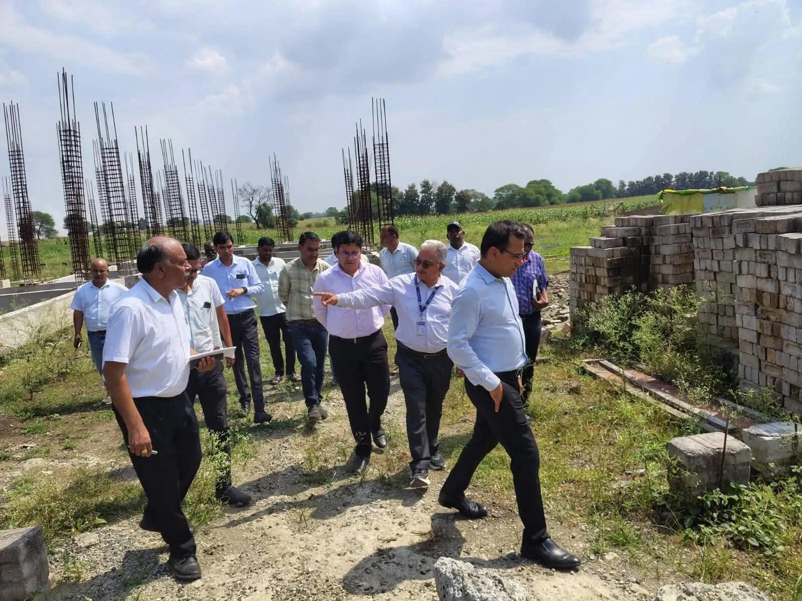 जबलपुर : स्कूल शिक्षा विभाग के प्रमुख सचिव ने तीन स्कूलों का किया औचक निरीक्षण