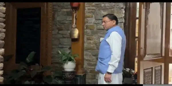 अर्थ ऑवर पर मुख्यमंत्री धामी का पर्यावरण संरक्षण का संदेश, एक घंटे बंद रहीं गैर-जरूरी लाइटें