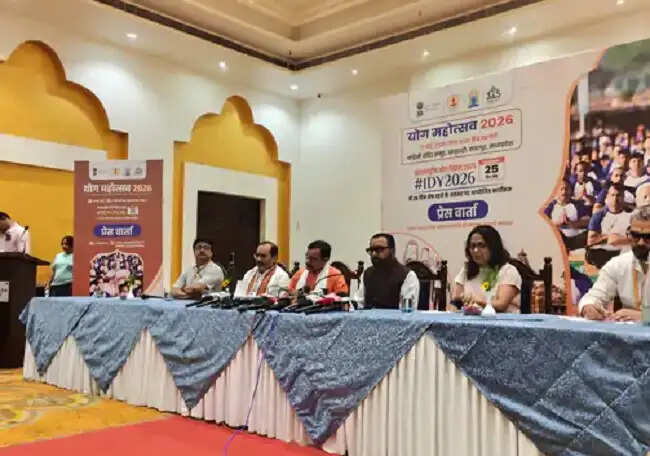 मप्र के खजुराहो में बुधवार को अंतरराष्ट्रीय योग दिवस का काउंटडाउन महोत्सव, केंद्रीय आयुष मंत्री पहुंचे