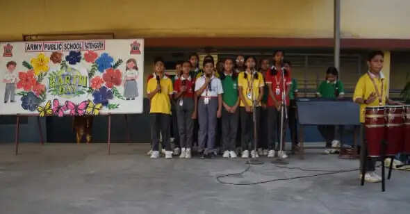 आर्मी पब्लिक स्कूल में विश्व पृथ्वी दिवस पर कार्यक्रमो की धूम, बच्चों ने लिया संकल्प