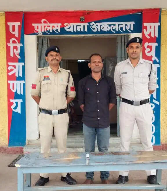 जांजगीर-चांपा : राइस मिल में चाकू लहराकर धमकी देने वाला आरोपित गिरफ्तार