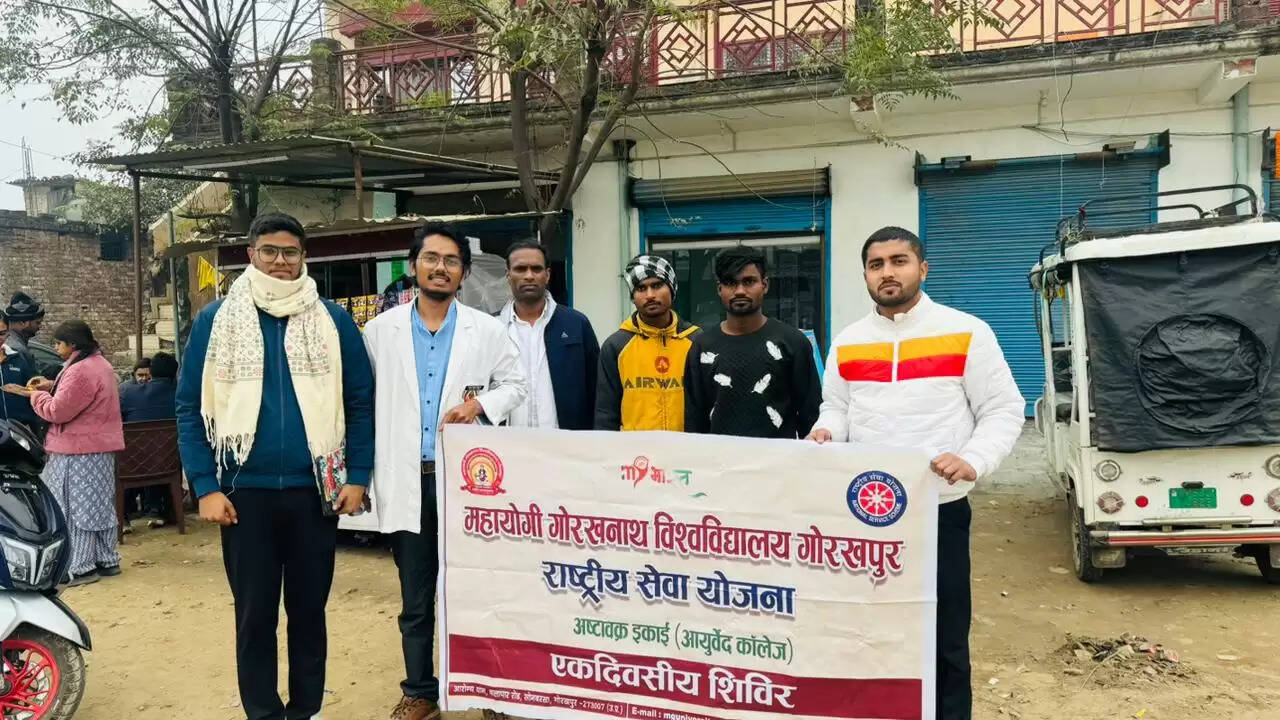 एनएसएस इकाई ने स्वास्थ्य जागरूकता सर्वे शिविर लगाया