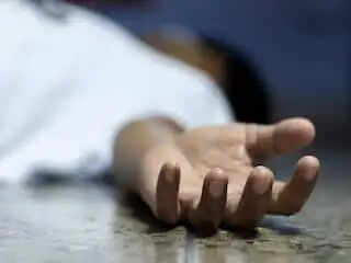 पार्क में लगे पेड़ की डाल से लटका मिला युवक का शव, विभिन्न जगहों पर तीन अन्य ने की आत्महत्या