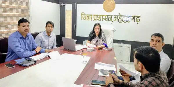 नारनौलः पेयजल व्यवस्था के लिए पंचायतें संभालेंगी कमानः अनुपमा अंजली