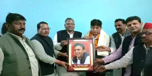 भाजपा से नहीं चुनाव आयोग से है मुकाबला : राजाराम पाल